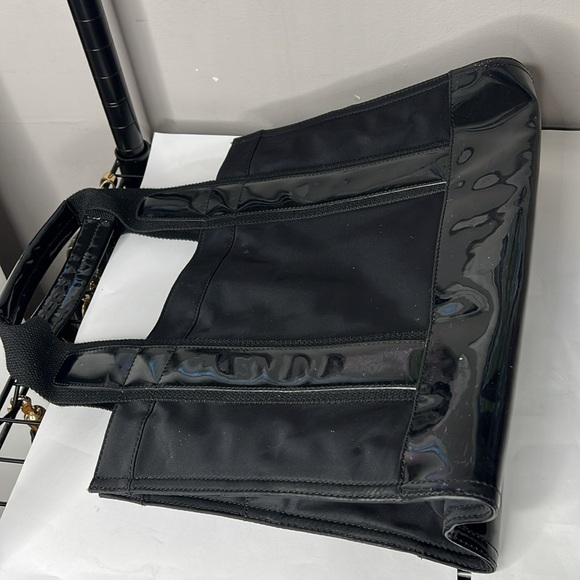 Tory Burch Large A4 Black Nylon Patent Hidden Snap Tote Bag - Picture 9 of 13